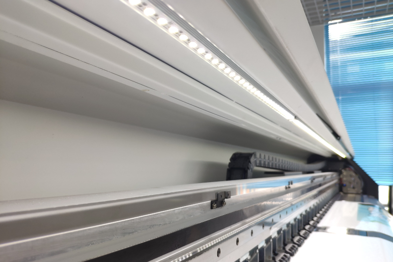 Best Dye Sublimation Printer for Heat Transfer Paper Wj -740c with Epson Dx8 Print Heads