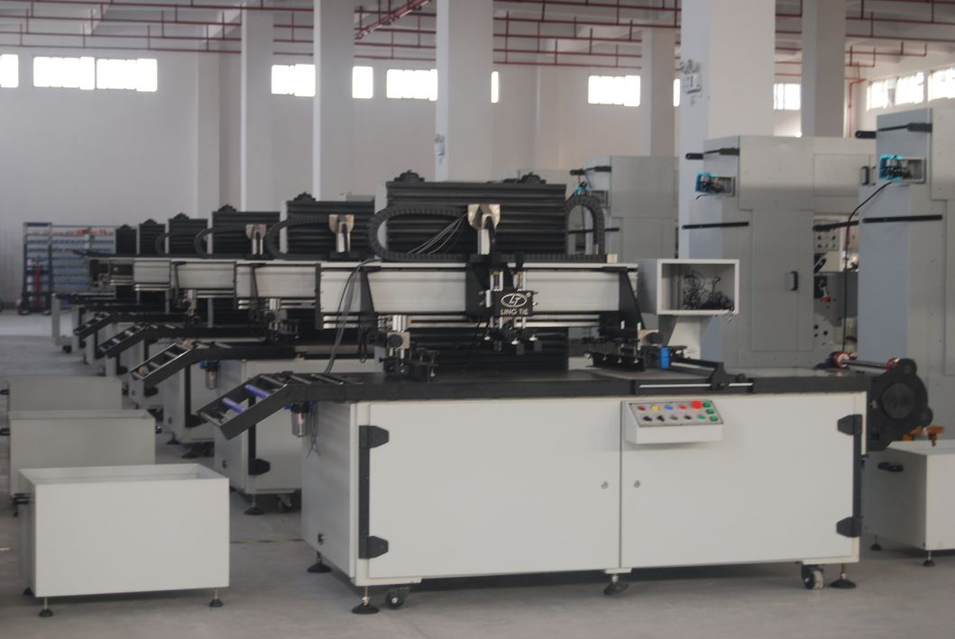 IMD Iml Roll to Roll Silk Screen Printing Machine